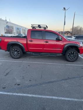 2011 Nissan Titan SV