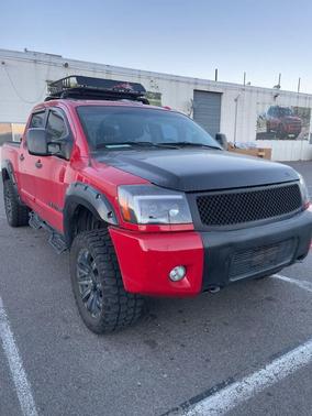 2011 Nissan Titan SV