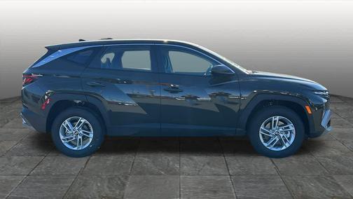 Rockwood Green 2026 Hyundai TUCSON SE