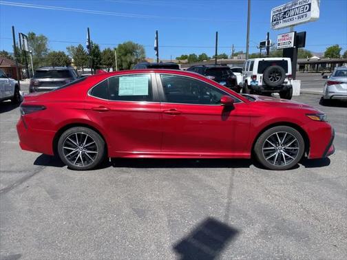 2021 Toyota Camry SE
