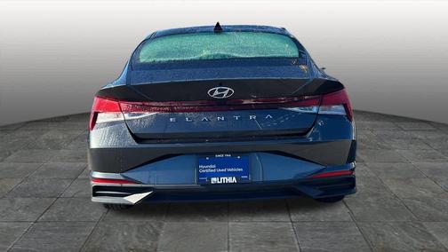 2022 Hyundai ELANTRA SEL