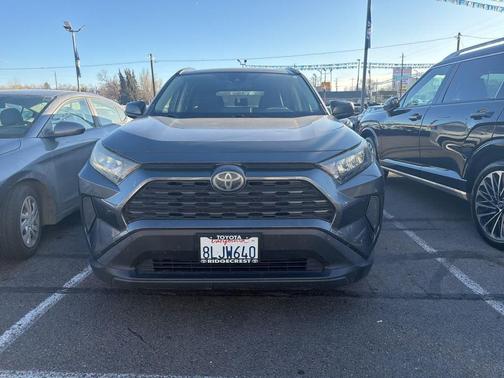 2019 Toyota RAV4 LE