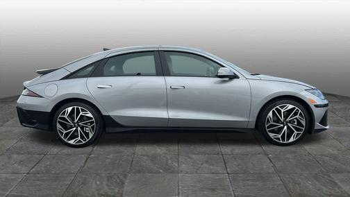 2025 Hyundai IONIQ 6 SEL