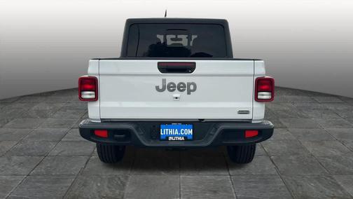 Bright White Clearcoat 2023 Jeep Gladiator Overland