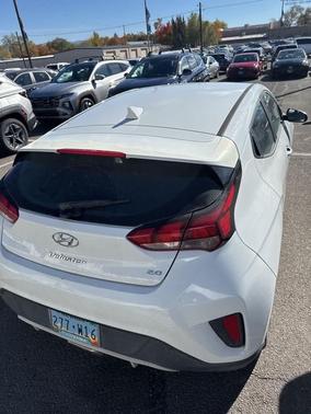 2019 Hyundai Veloster 2