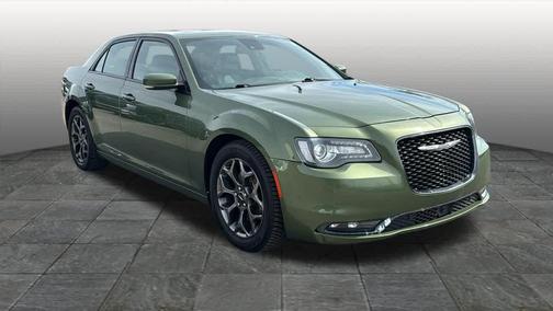 2018 Chrysler 300 S