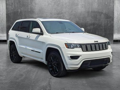 2017 Jeep Grand Cherokee Altitude