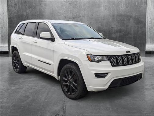 2017 Jeep Grand Cherokee Altitude