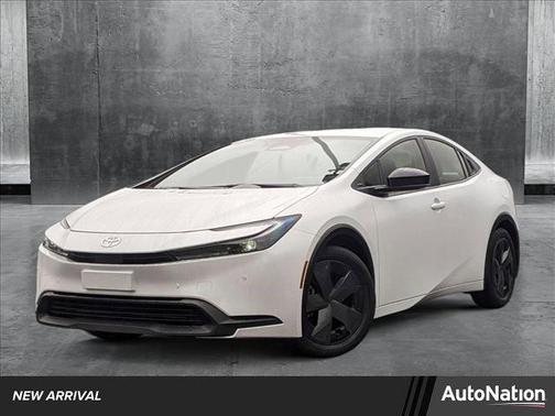 2023 Toyota Prius LE