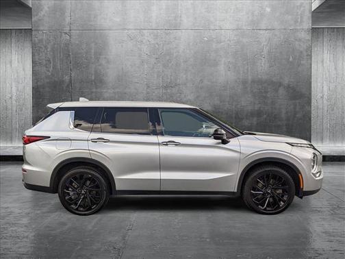 2022 Mitsubishi Outlander Black Edition S-AWC