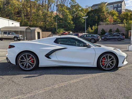 2023 Chevrolet Corvette Stingray w/2LT