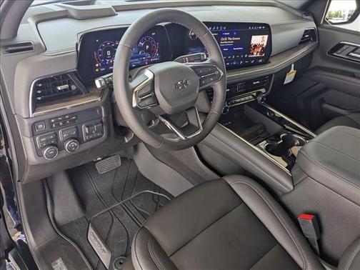 2025 Chevrolet Suburban 4WD Z71