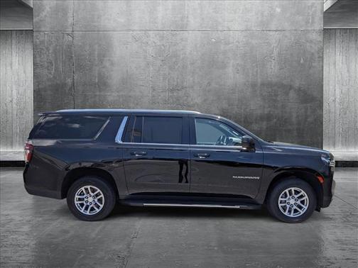 2021 Chevrolet Suburban LT