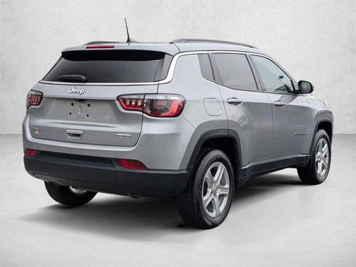 Billet Silver Metallic Clearcoat 2023 Jeep Compass Latitude