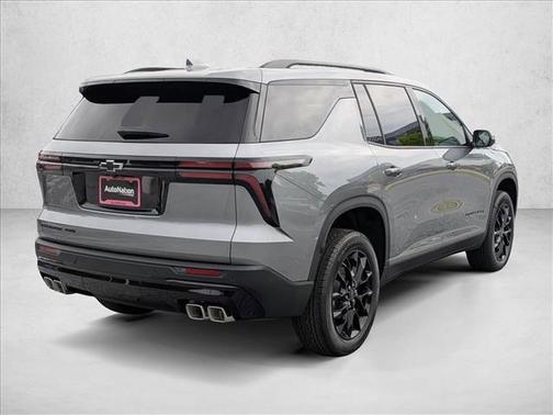 Sterling Gray Metallic 2026 Chevrolet Traverse LT