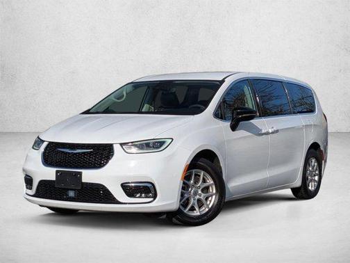 Bright White Clearcoat 2024 Chrysler Pacifica Touring L