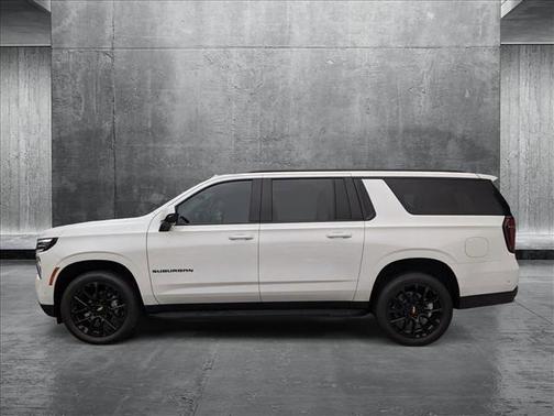 2025 Chevrolet Suburban RST