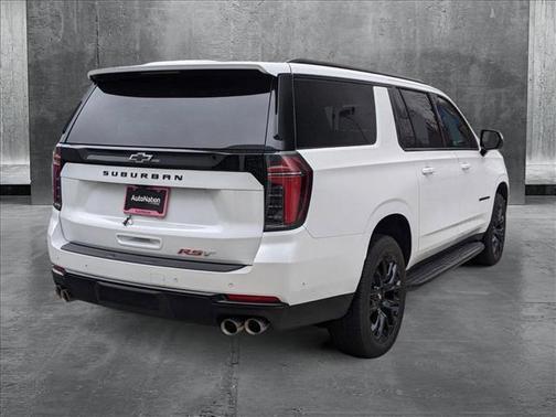 2025 Chevrolet Suburban RST
