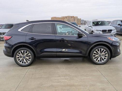 2021 Ford Escape Titanium