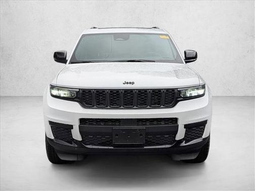 Bright White Clearcoat 2025 Jeep Grand Cherokee L Altitude