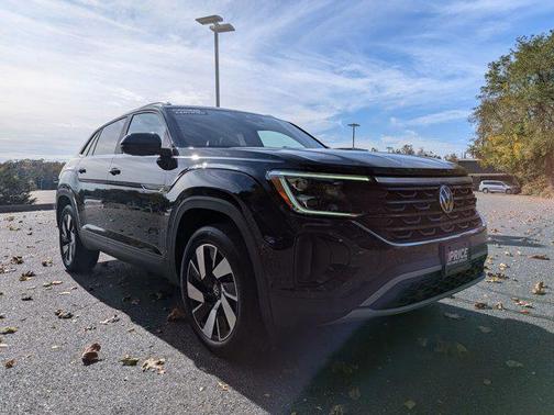 2024 Volkswagen Atlas Cross Sport 2.0T SE w/Technology 4MOTION