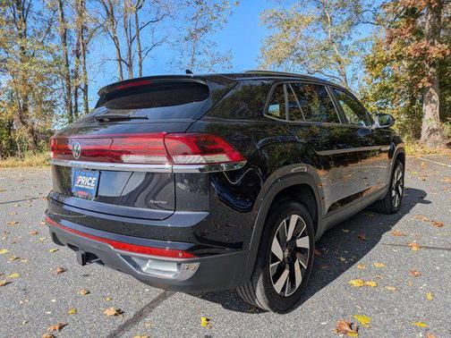 2024 Volkswagen Atlas Cross Sport 2.0T SE w/Technology 4MOTION
