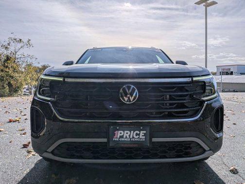 2024 Volkswagen Atlas Cross Sport 2.0T SE w/Technology 4MOTION