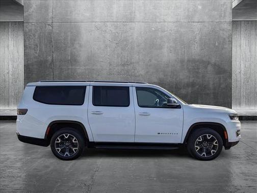 2023 Jeep Wagoneer L Series III 4x4