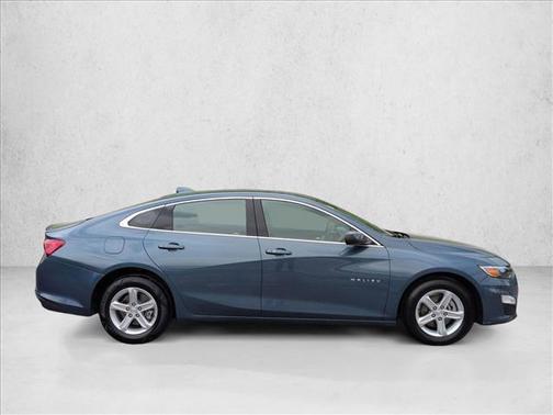 Lakeshore Blue Metallic 2024 Chevrolet Malibu FWD 1LT