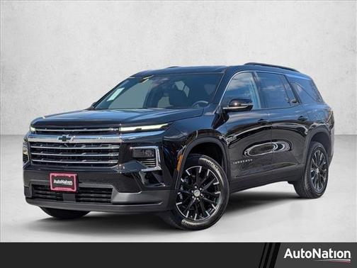 Mosaic Black Metallic 2026 Chevrolet Traverse LT