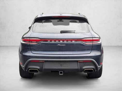 Dolomite Silver Metallic 2023 Porsche Macan Macan