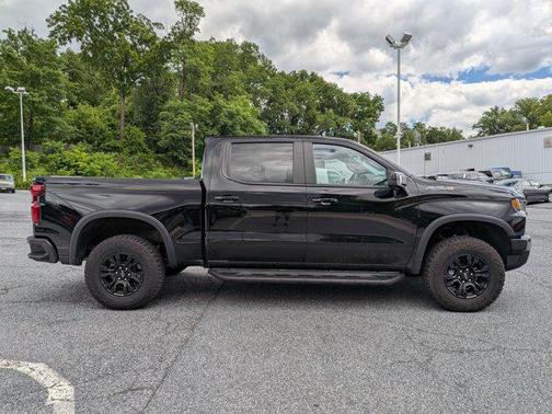 Black 2024 Chevrolet Silverado 1500 ZR2