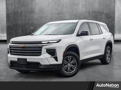 2025 Chevrolet Traverse LT