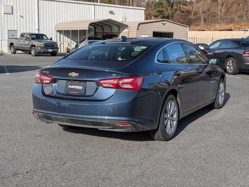 2022 Chevrolet Malibu FWD LT