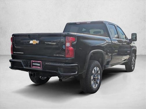2026 Chevrolet Silverado 2500 Custom