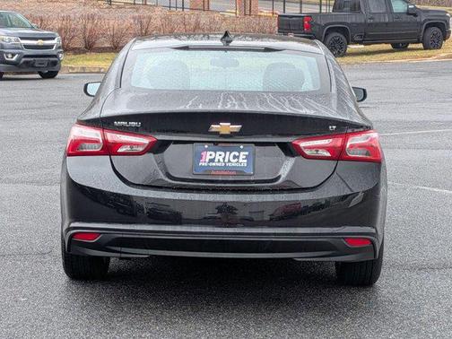 2022 Chevrolet Malibu FWD LT