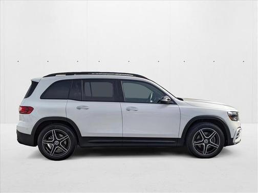 2024 Mercedes-Benz GLB 250 4MATIC