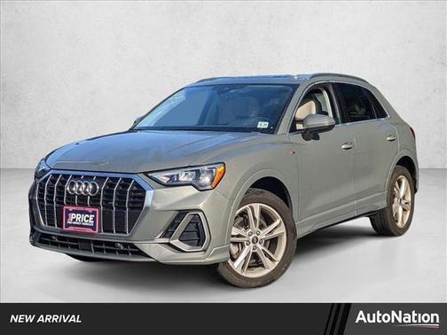 2022 Audi Q3 45 S line Premium