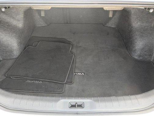 Brilliant Silver Metallic 2024 Nissan Altima 2.5 SV