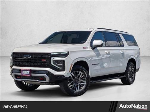 Iridescent Pearl Tricoat 2025 Chevrolet Suburban 4WD Z71
