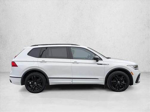 2022 Volkswagen Tiguan 2.0T SE R-Line Black 4MOTION