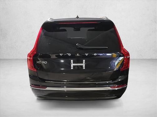 2024 Volvo XC90 B6 Plus Bright Theme 7-Seater