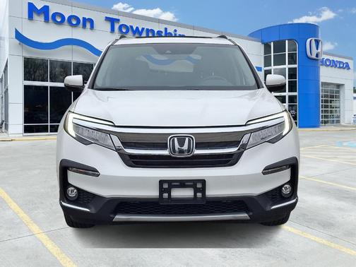2022 Honda Pilot Touring 8-Passenger