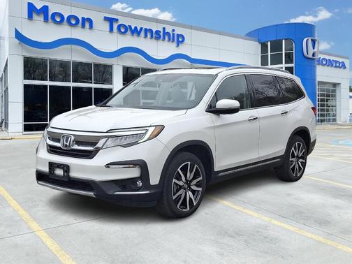 2022 Honda Pilot Touring 8-Passenger