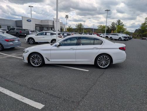 Mineral White Metallic 2022 BMW 530 530I XDRIVE