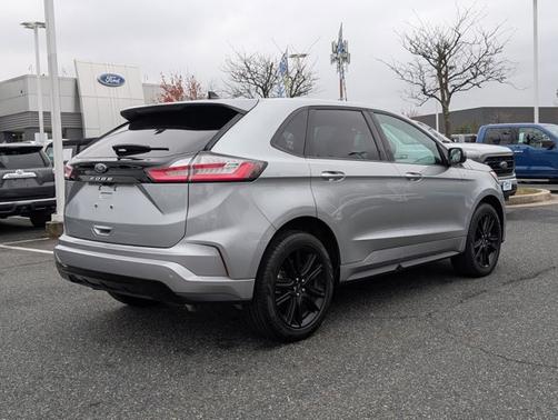 2024 Ford Edge ST-LINE