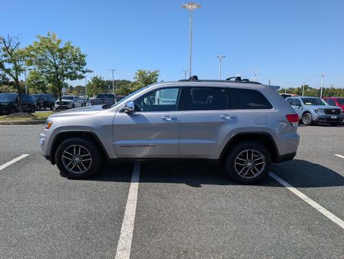 Billet Silver Clearcoat Metallic 2017 Jeep Grand Cherokee LIMITED