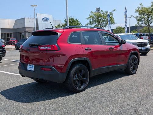 2016 Jeep Cherokee SPORT