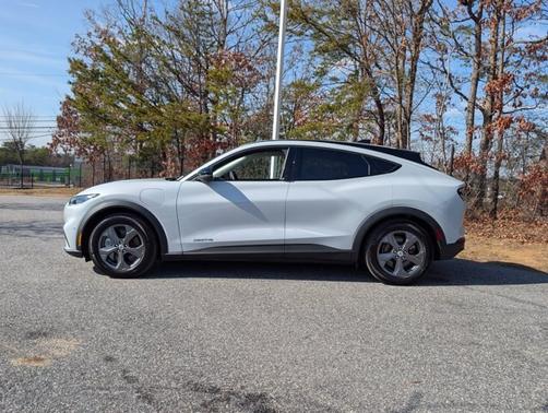 SPACE WHITE METALLIC 2023 Ford Mustang Mach-E SELECT