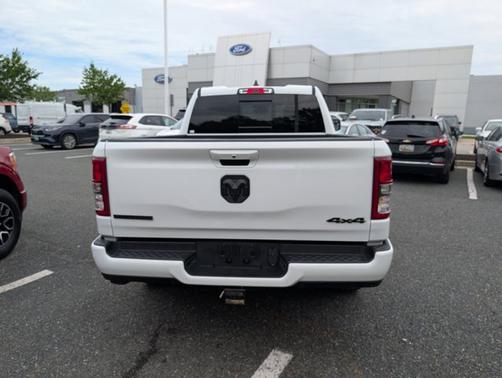 Bright White Clearcoat 2022 RAM 1500 BIG HORN/LONE STAR